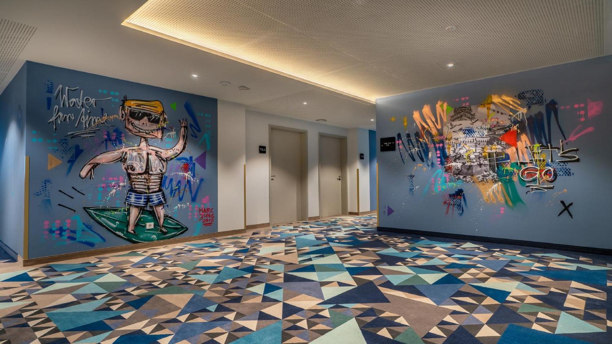 - The Niu, Ridge Halle Station By Ihg