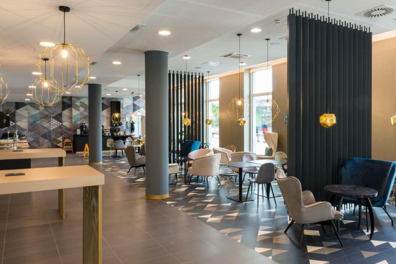 - The Niu, Ridge Halle Station By Ihg